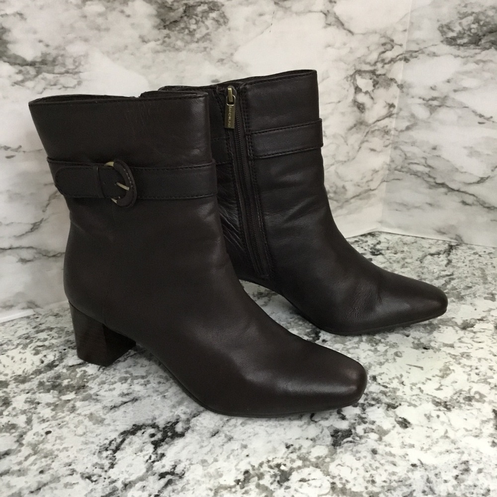 Bandolino Women's Brown Leather Booties - Picture 8 of 14